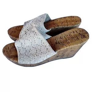 Montego Bay Club Sandals Women's Slides Size 10 Brown Cream Crochet Cork Wedge - Picture 1 of 9