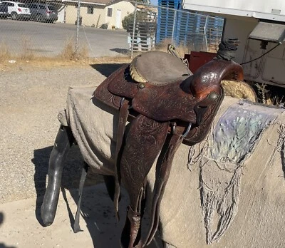 Selim de corda Courts Dee Pickett 151/2  - Imagem 1 de 2