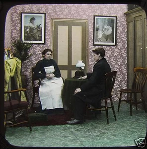 Linterna mágica de vidrio diapositiva víspera de navidad nº16 c1910 pareja de historia eduardiana - Imagen 1 de 2