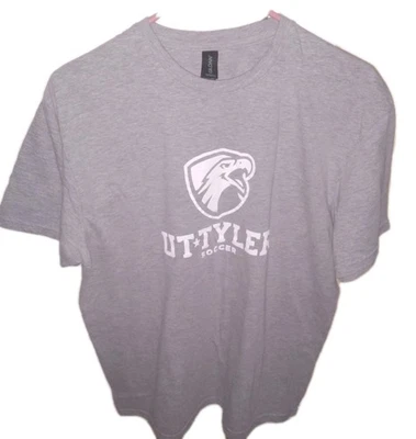 NCAA UT Tyler Patriots Soccer Men's Large Gray T-Shirt Gildan Softstyle - Image 1 of 2