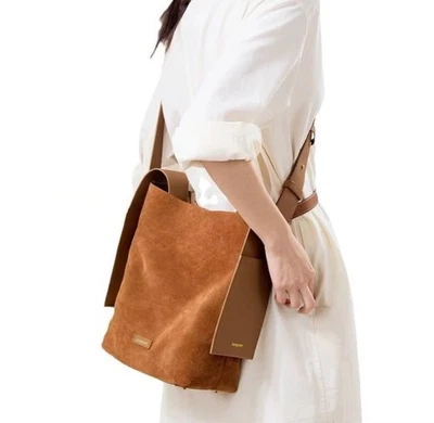 Songmont Mujeres Gamuza Bandolera Sillín Bolso Cubo Bolso de Mano Marrón Cartera Precio de venta sugerido por el fabricante $529 Foto 1 de 4