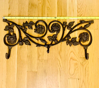 Garden Roses Iron 3 Hook Wall Mount Hanger Coat 20.5" - Image 1 of 4