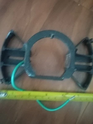 Ventilador de techo soporte colgante 5,4” W 2” H Foto 1 de 4