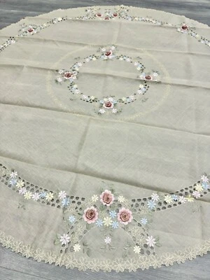 Mantel de 88" redondo bordado organza hecho a mano con pedrería floral 12 servilletas Foto 1 de 4