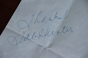 FIRMADO ACTOR TAB HUNTER CORTE 5X8 AUTOMÁTICO CERTIFICADO DE AUTENTICIDAD JSA AUTÓGRAFO AUTOGRAFIADO MALDITOS YANKEES - Imagen 1 de 3