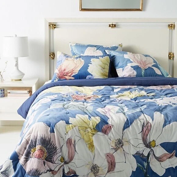 Edredón Ella de terciopelo doble ANTHROPOLOGIE 68" x 86" más una farsa de euro Foto 1 de 1