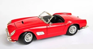 Ferrari 250 California Spider, 1:16 auto da turismo d'epoca, made in Italy - Foto 1 di 13