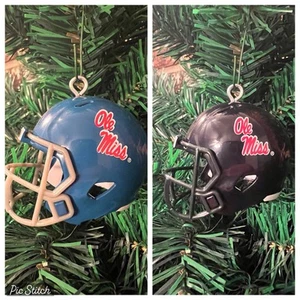 2er Set NCAA Ole Miss Rebels Football Helm Weihnachtsschmuck! Stützen edu! - Bild 1 von 9