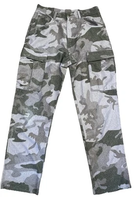 Cabela’s Camouflage Hunting Cargo Pants Men’s Size 32x32 (Read) Un Hemmed. - Image 1 of 4