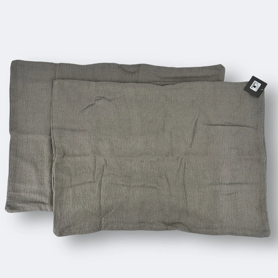 Herrajes de restauración Texturizados Chevron Almohada Falsa Lote de 2 Tamaño Estándar Niebla Foto 1 de 4