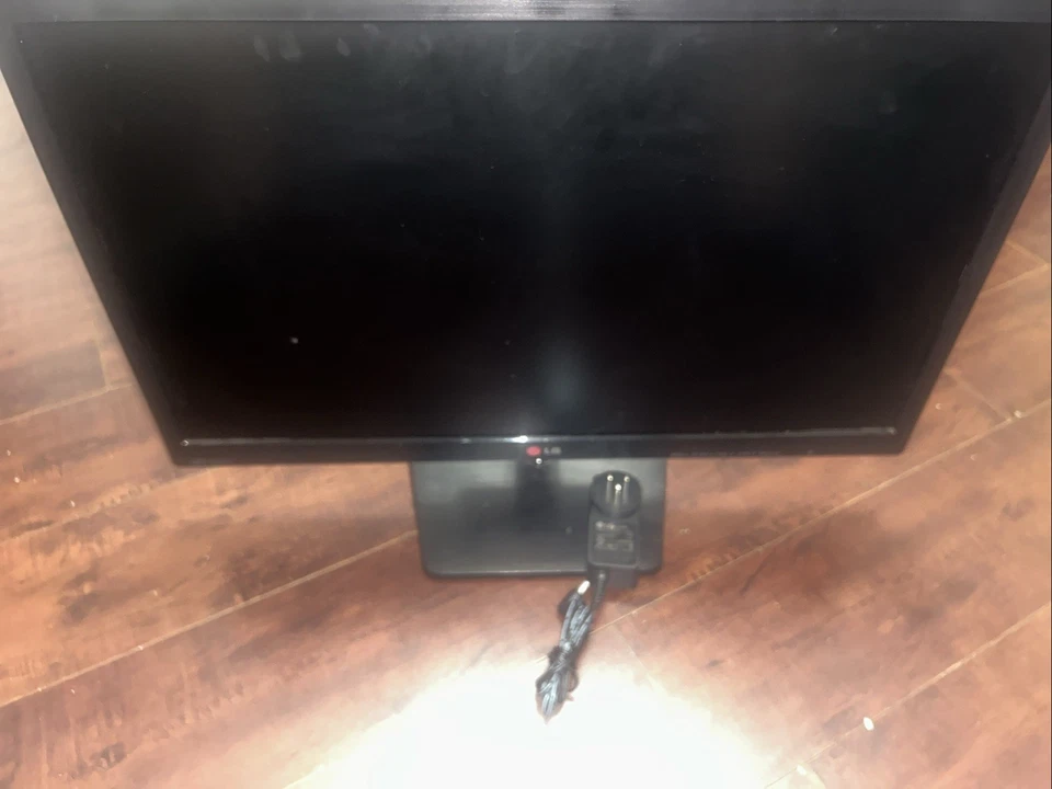 Lg Monitor - Image 1 of 3