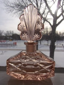 VINTAGE TSCHECHISCHER KRISTALL PARFÜMFLAKON ROSA GEPRESSTES & GEÄTZTES GLAS STOPFEN - Bild 1 von 11