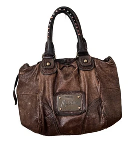Handtasche Guess distressed schokobraun Echtleder Nieten 2006-2007 - Bild 1 von 13