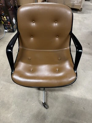 Vintage Mid-Century Steelcase model 452 swivel chair vinyl faux leather 1978  - Image 1 of 4