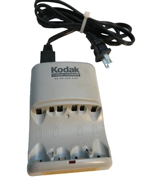 Kodak K6100 NI-MH Battery Charger for AA AAA Batteries - Image 1 of 3