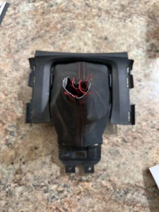 2018 HONDA CIVIC MANUAL SHIFTER BOOT RED STICHING  - Picture 1 of 6