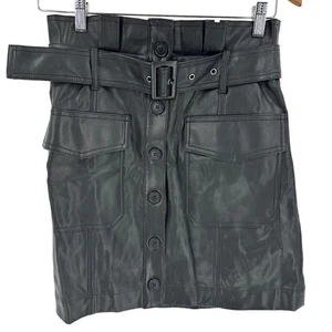 Nuevo con etiquetas Minifalda Banana Republic de cuero vegano con botones y cinturón gótica negra talla 6 - Imagen 1 de 6