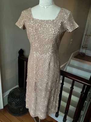 Vestido retro vintage de encaje champán años 50 "A Norman Original" Foto 1 de 4