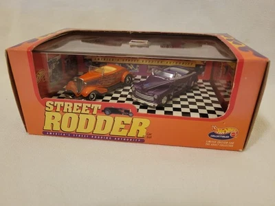 Hot Wheels Collectibles Rod Street Rodder Car Set 34 Ford 47 Ford B9675 - Image 1 of 4
