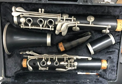 Armstrong 4001 单簧管 带盒 二手 L@@K 按原样 — 第 1/2 张图片