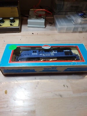 Model Power HO Scale Diesel Locomotive Train Alco RS-11 Conrail #8416 - Used - Image 1 of 4
