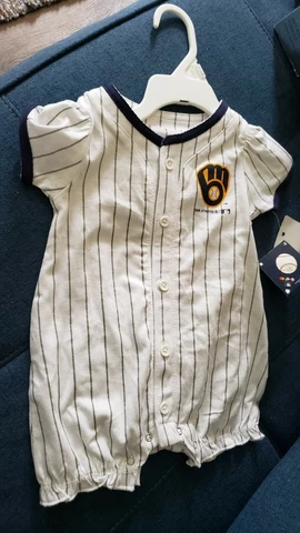 Milwaukee Brewers Infant Bodysuit Size 18 Months Jersey Style One Piece MLB New Cover