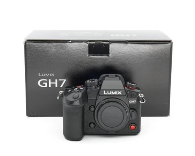 Panasonic Lumix DC-GH7 Gehäuse Retoure, nur ca. 460 Auslösungen #X38257** - Bild 1 von 3