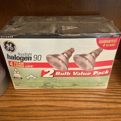 *SEALED* GE 2 BULB PACK 29529 Floodlight Outdoor Par38 / 90 Watts Halogen Bulbs - Image 1 of 2