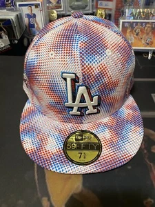 NUEVA ERA 59FIFTY LOS ANGELES DODGERS 3D Comics Sombrero Ajustado Talla 7 5/8 - Imagen 1 de 3