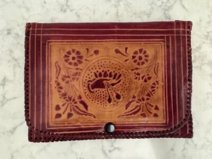 Vintage Leather Hand Made And Tooled Pocket Book Clutch Purse Wallet - Picture 1 of 5