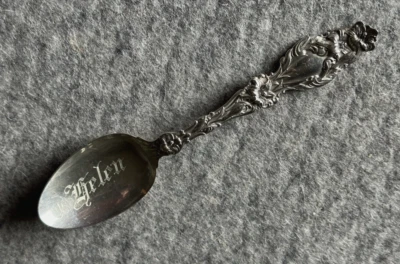 Cucharadita de plata esterlina LILY by Whiting 5-7/8" personalizada Foto 1 de 4