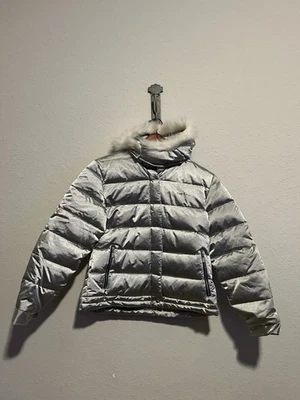 Jaqueta acolchoada Bebe com capuz de pele sintética tamanho grande prata - Imagem 1 de 4