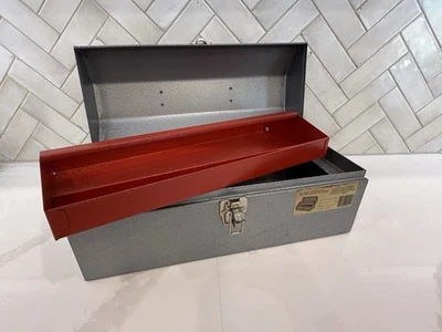 Vintage Master Mechanic 16” Tool Box #615 Hip Roof - Image 1 of 4