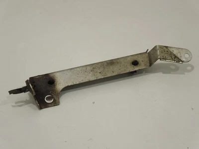 Audi A8 4E D3 Automatic Gearbox Cable Guide Bracket 4E0971824AG - Image 1 of 4
