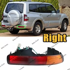 Right side Rear Bumper Reflector Lamp For 2001 2002 2003 MITSUBISHI PAJERO V73 - Picture 1 of 5
