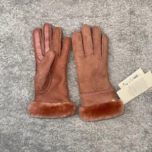 UGG AUSTRALIA Women's Seamed Tech Glove Lantana Pink Real Fur Dyed Sheepskin Med - Picture 1 of 7