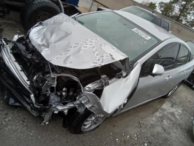 Used Power Steering Pump fits: 2016 Toyota Prius Prius VIN FU 7th and 8th digit - Image 1 of 4