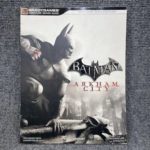 Batman Arkham City Signature Series Guide 2011 BRADYGAMES - Bild 1 von 8