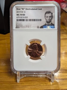 2019 W Lincoln Shield Cent UNCIRCULATED MS 70 NGC - Picture 1 of 2