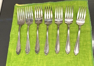 Community Plate Set 7 Salad/dessert Forks Vintage Delicate Design Flatware - Picture 1 of 4