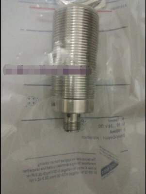 IIT212  1PC NEW efector  proximity switch - Image 1 of 2