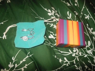 PULSERA LEGADO PAZ Y AMOR "SMILEY" ENCANTO AJUSTABLE DIAPOSITIVA COLOR PLATA  Foto 1 de 4