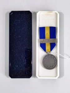 Bundeswehr, Einsatzmedaille ARTEMIS im Etui - Picture 1 of 8