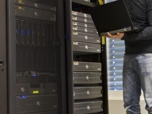 OpenManage Enterprise Advanced plus for iDRAC9 (14G or above) for Dell SERs🛫 - Picture 1 of 1