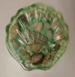 Acrylic 5" scallop shaped soap dish with embedded seashells - Picture 1 of 6