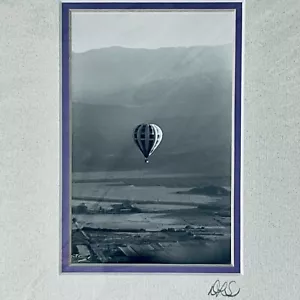 Framed Print Hot Air Balloon in Flight Black & White 8x10 DLS Signed - Picture 1 of 4