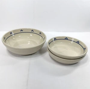 Cuencos de pasta de colección Roseville Ohio Friendship Pottery 1x9,5" 2x8" con floral azul - Imagen 1 de 6
