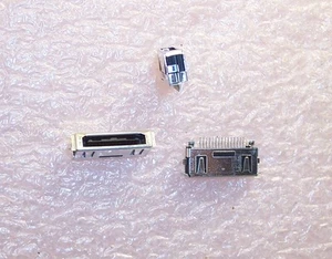 QTY (25) 5-558556-4 TYCO SHIELDED 15 POSITION PCMCIA CARD CONNECTORS KEYING  4 - Picture 1 of 3