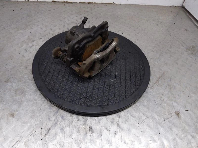 Passenger Caliper Front Without Sport Brake Fits 16-22 BMW X1 735046 - Image 1 of 4