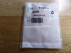 Red Panel Mount Round Insulated Socket ( RS Stock No. 444-646 ) - Picture 1 of 3